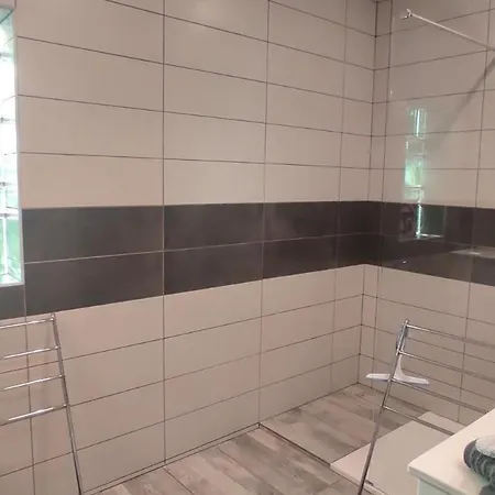 Le Des Pins Hébergement de vacances *